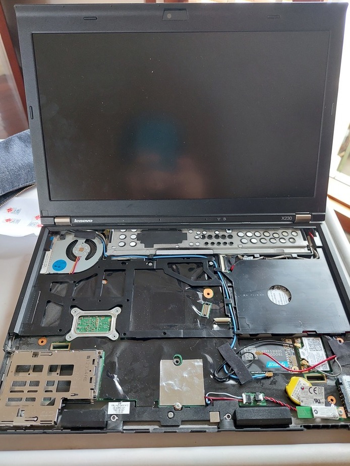 keyboard-palmrest-removed